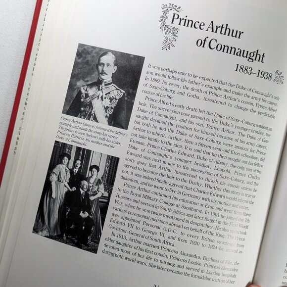 Queen Victoria´s Grandchildren hardcover book - Picture 12 of 14